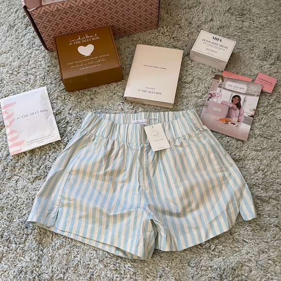Spring 2025 Jilly Box Bundle + Extras - Picture 2 of 2